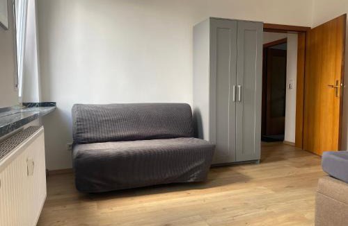 Willich Apartment | Stefans Apartments B - 20 min bis DD Messe und Flughafen inkl Parkplatz