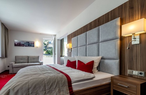 Niederrathen Hotel | Steiger Hotel Rathener Hof