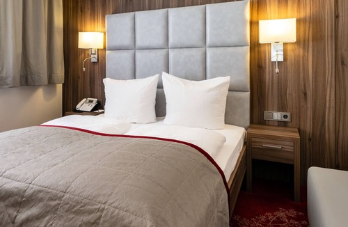 Niederrathen Hotel | Steiger Hotel Rathener Hof