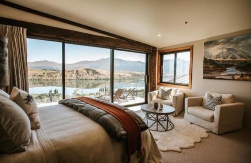 Lake Hayes Hotel | Stoneridge Estate