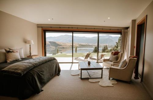 Lake Hayes Hotel | Stoneridge Estate