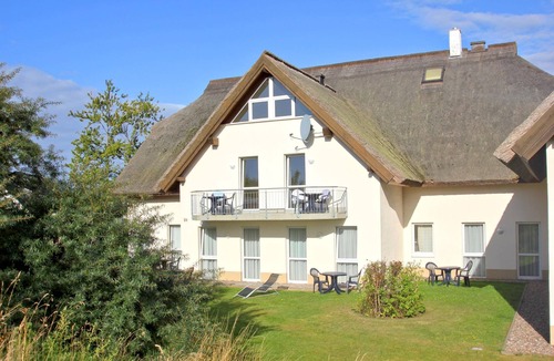 Lobbe Apartment | Strandhaus Mönchgut Bed&Breakfast F-1010 Double room 37
