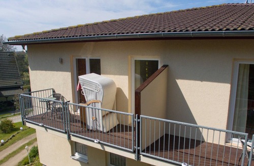 Gohren Apartment | Strandkorbhaus 9 150 m to the beach quiet location - Strandkorbhaus 9 150 m to the beach