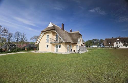 Lobbe Villa | Strandvilla "Babette" - BALO A, direkt am Meer, mit Sauna