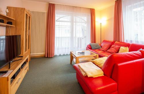 Binz Apartment | Strandvillen Binz - Ferienwohnung mit 1 Schlafzimmer und Balkon AH-625