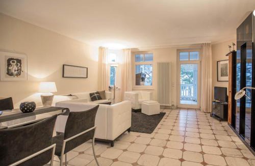 Binz Apartment | Strandvillen Binz - Ferienwohnung mit Meerblick, 1 Schlafzimmer und Balkon SV-618