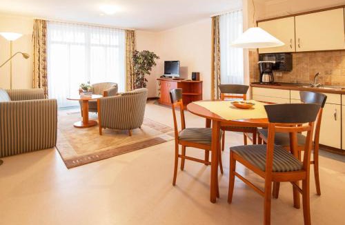 Binz Apartment | Strandvillen Binz - Ferienwohnung mit Meerblick, 1 Schlafzimmer und Balkon SV-752