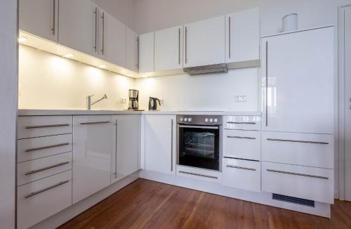 Binz Apartment | Strandvillen Binz - Ferienwohnung mit Meerblick, 1 Schlafzimmer und Balkon SV-757