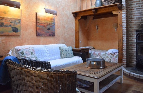 Olmedo House | Studio 2 Adults: 45 m² studio with lovely garden views