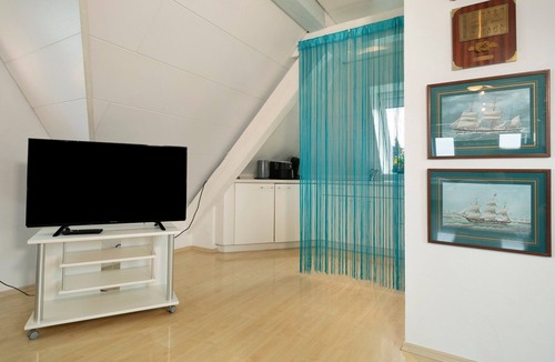 Hagnau Apartment | Studio Apartment Pauli – Lake and Alpine Views, Garden, Parking