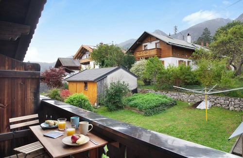 Obergrainau Apartment | Studio Apartment 'Zugspitznest' with Mountain View, Balcony and Wi-Fi