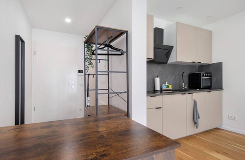 Hochzoll-Nord Apartment | Studio 'Ay Homes 09' with Balcony and Wi-Fi