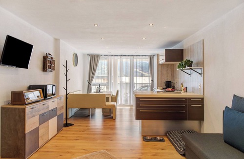 Fliess Apartment | Studio 'Gabl' with Mountain View, Shared Terrace and Wi-Fi