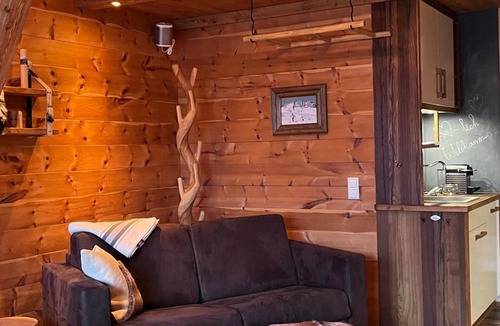 Inzell Apartment | Studio 'Gipfelblick' with Mountain View, Balcony and Wi-Fi