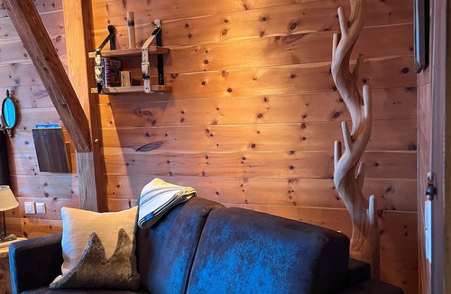 Inzell Apartment | Studio 'Gipfelblick' with Mountain View, Balcony and Wi-Fi