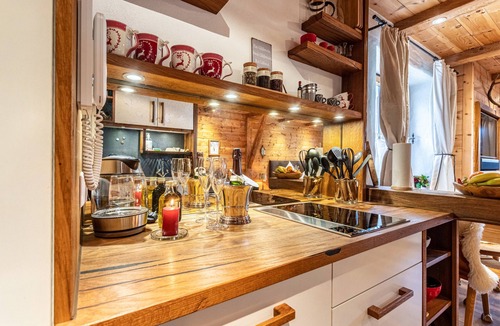 Inzell Apartment | Studio 'Hüttentraum' with Mountain View, Private Terrace and Wi-Fi