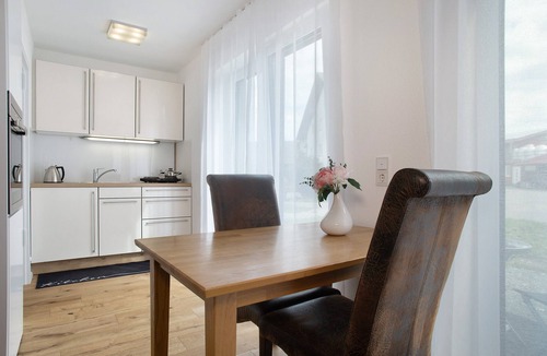 Goppertsweiler Apartment | Studio "LandZeit" with Terrace & Wi-Fi