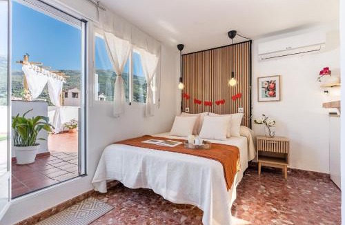 Guejar Sierra Apartment | Studio with Terrace & Stunning Views
