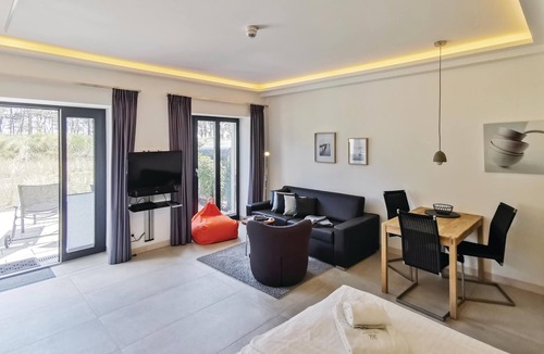 Prora Apartment | Stunning apartment in Binz with outdoor swimming pool