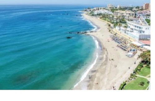 Sitio de Calahonda Apartment | stunning frontline beach studio