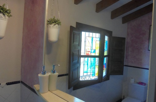 Comares House | Stunning Offers from Vine Ridge Retreats Management