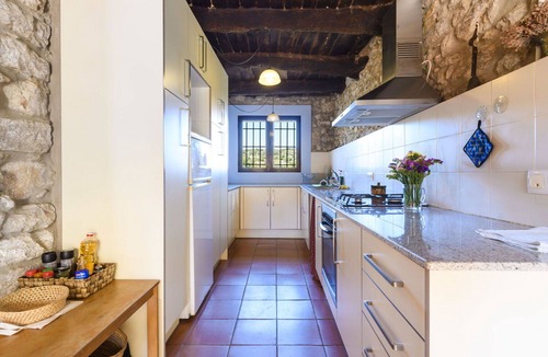 Godall House | Stunning private villa for 10 people with terrace, pets allowed and panoramic view