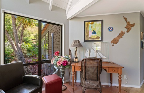 Dalefield House | Stunning Rural Spot with Spectacular Views Perfect for 2-12 people
