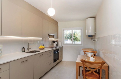 Benicassim House | Stunning villa for 7 people with WIFI, A/C, TV and patio