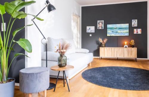 Memmingen Apartment | stycoz - Modernes Loft - 80 m2 - Küche - Parken