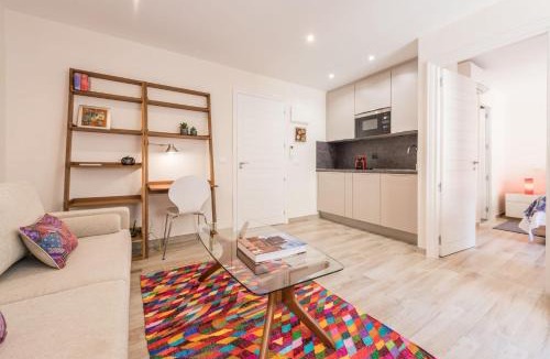 Milla de Oro Apartment | Stylish 1-Bed Apartment in Salamanca Madrid