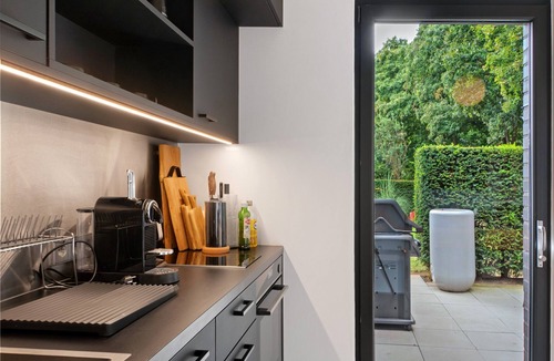 Meppen House | Stylish New Holiday Apartment with Shared Terrace, Shared Garden, and Wi-Fi
