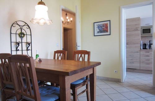 Kuhlungsborn Ost Apartment | Stylish vacation apartment with covered balcony, pets welcome - Villa