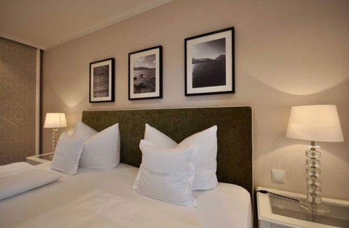 Bad Wiessee Bed & Breakfast | Suite mit Bergblick - Bio Design Boutique Hotel Landhaus St. Georg