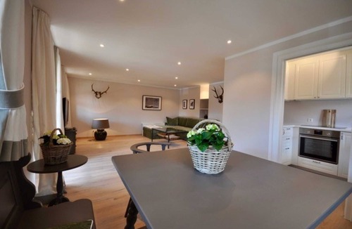 Bad Wiessee Bed & Breakfast | Suite mit Bergblick - Bio Design Boutique Hotel Landhaus St. Georg
