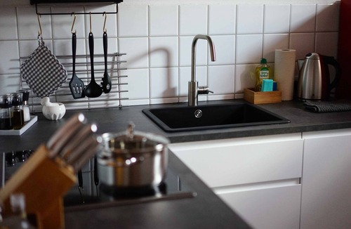 Marquartstein Apartment | Sun II für 1-4 Personen, 60 m², Schlafzimmer, Wohn/schlafzimmer, Küche, Bad, Balkon, Wlan