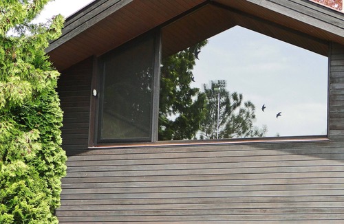 Prien am Chiemsee Apartment | Sunlit large comfort apartment with mountain views on Lake Chiemsee