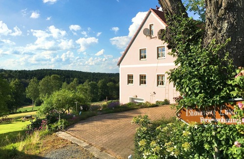 Schoensee Apartment | Sunlit Stay in Schonsee