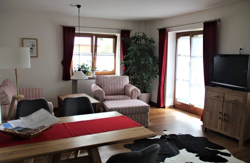 Oberstdorf Apartment | Sunny 2-room apartment with south/west-facing balcony. Summer mountain railway ticket included