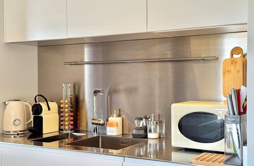 Lens Apartment | Sunny Alpine Apartment - 180 View