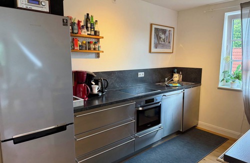 Kronshagen Apartment | Sunny and cozy top-floor apartment with a balcony and parking space in Kiel-Kronshagen