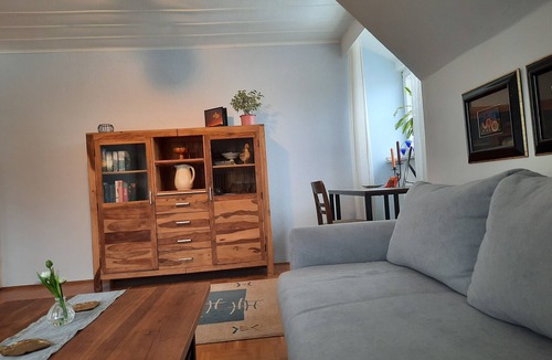 Moettingen House | Sunny apartment on the upper floor, for families, groups, fitters, max. 5 persons