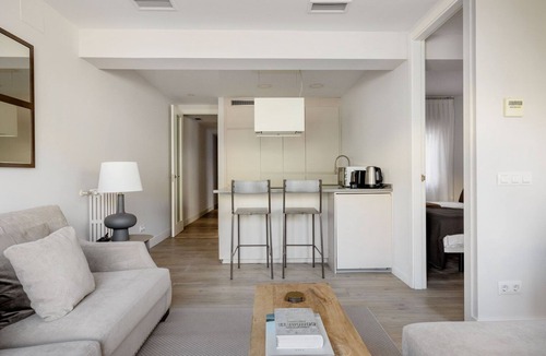 Lista Apartment | Sunny Lista 2BR w/Doorman, by Blueground