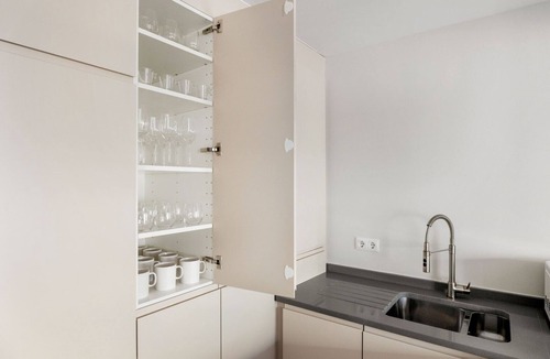 Lista Apartment | Sunny Lista 2BR w/Doorman, by Blueground