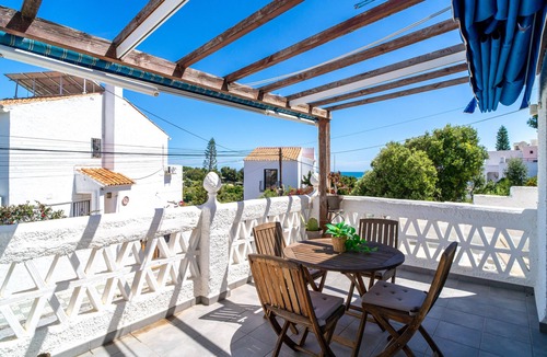 Chimenea Apartment | Sunny Vista Chimenea by Casasol