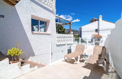 Chimenea Apartment | Sunny Vista Chimenea by Casasol