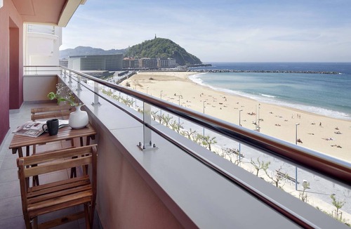 Gros Apartment | Sunset by FeelFree Rentals