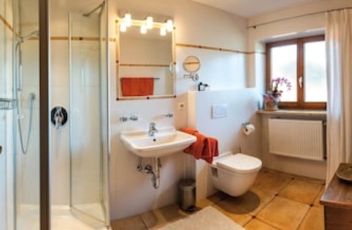 Wallgau Apartment | Surrounded by meadows, panoramic view, sunny balconies, quiet central location