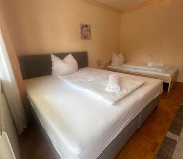 Untermeitingen Apartment | Tabita 1 Apartment with 3 rooms if needed 4 or 5 rooms
