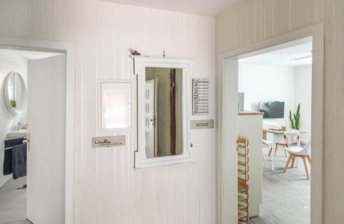 Ipsheim Apartment | Take a relaxing break in the charming farmhouse in the Middle Franconian wine country.