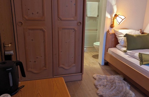 Schoenau an der Brend Villa | Tannenglück guest room - breathe in the forest air, feel the peace and quiet